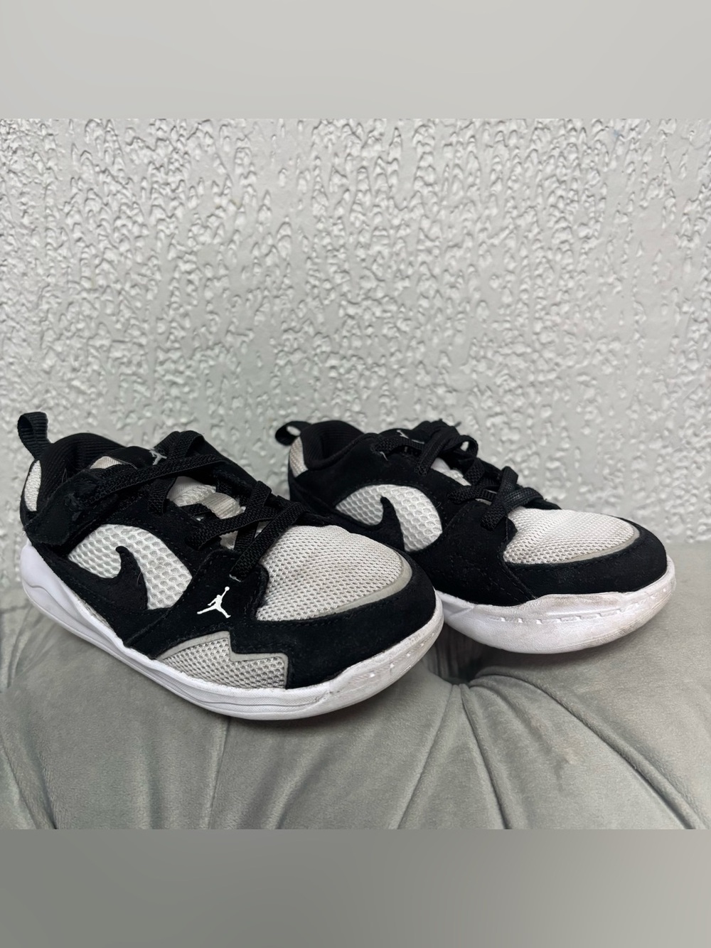 Jordan Kids' Black and White Low-Top Sneakers  Jordan CMFT Era